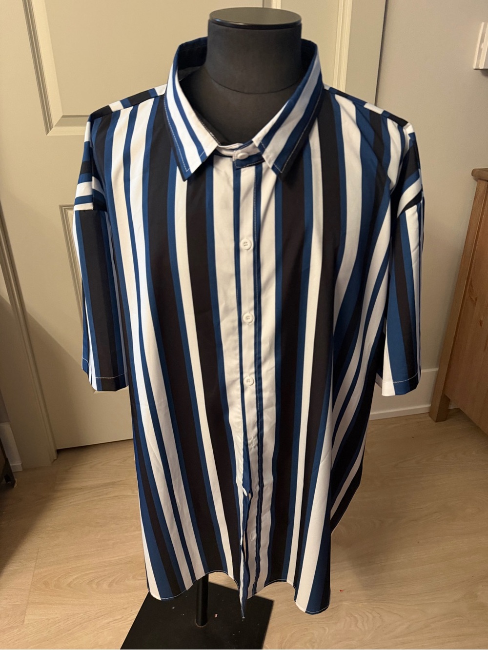 SHEIN Men's Short Sleeve Button-Down Shirt - Blue, Black & White Stripes